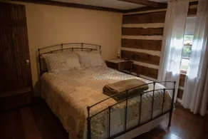 Trinity Hill Vacation Cabin - Image 5