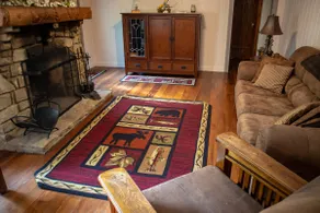 Trinity Hill Vacation Cabin - Image 3