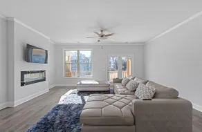 Luxury 2 bedrooms, 2.5 baths - Image 4