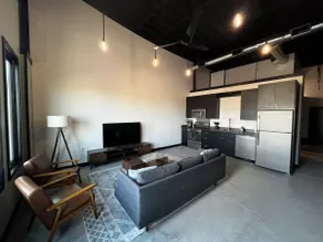 Studio Style Airbnb in Bird City - Image 2