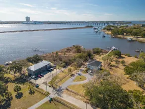 Skeeter's Place-Back Bay Biloxi - Image 5