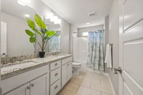 Canal - Modern Home - Image 5