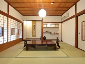 Stay in a rare old house next to a shrine - Image 3