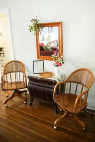 The Comfy Cottage-4 BR, 2 BA, Sleeps up to 10! - Image 3