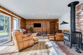 Cozy Cabin near Mt Hood w/ Hot Tub - Image 2