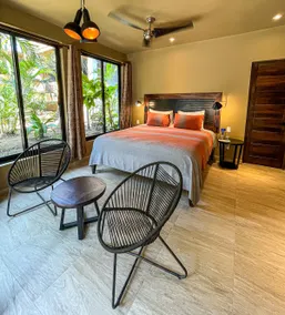 Pleasant Apt 1 Min to Beach. - Image 2