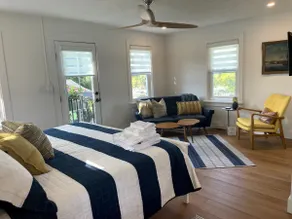 GrandVue - 1880 Carriage House - Image 2