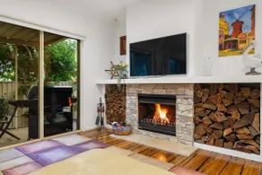 Lakeside Hideaway - Image 2