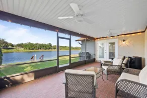 Centrally Located | Serene Luxury Retreat - Image 3
