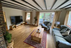 Picturesque 4 Bed Cottage Lingfield, Surrey - Image 5