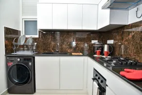 Modern and comfortable space - Image 4
