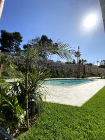 Penthouse with Sea View & Pool - Image 4