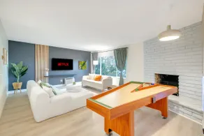 Modern & Cozy Getaway 3BR APT Near DTLA - Alhambra - Image 2