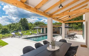 Villa Macan with Private Pool, Sauna & Garden - Image 2