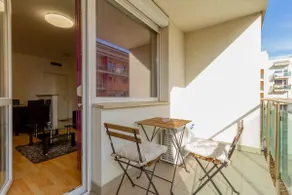 Cozy Buda Apartment - AC - Sleeps 4 - Easy Access to Center - Image 5