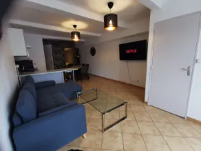 Comfortable apartment / 50 m from the greenway - Image 2