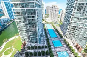 Free Spa/Pool at the W - 48th Floor Condo - Image 3