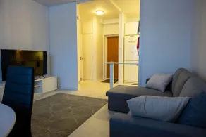 Nice two-bedroom apartment near the sea. Free parking. - Image 2