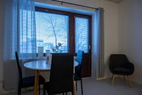 Nice two-bedroom apartment near the sea. Free parking. - Image 4
