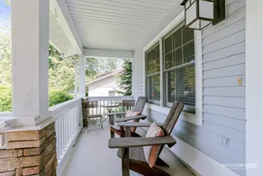 Downtown End Unit Condo: Balcony, Views, Spacious - Image 3