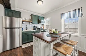All New Railside Residences Center of Town - Image 4