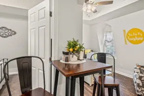 Cozy and Quaint Trackside Oasis - Image 2