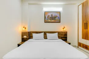 Peacefulhuts Premium 2BHK - Image 5