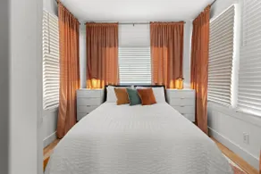 Spacious Detroit Retreat • Sleeps 16 • Parking - Image 2