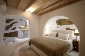 3BDR Villa Azurite • Heated Pool • 15' to Scorpios - Image 3