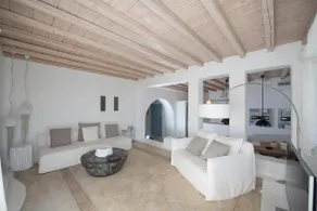 3BDR Villa Azurite • Heated Pool • 15' to Scorpios - Image 4