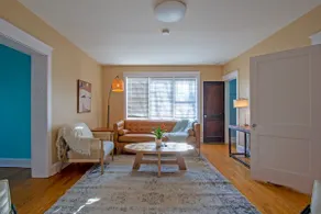 Huge Sun Soaked Apt In Quiet Neighborhood - Image 2