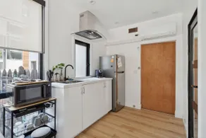 Modern Guest Loft in Fishtown w/ Outdoor Space - Image 5