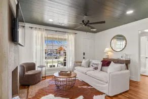 EhrLee Rising - Image 3