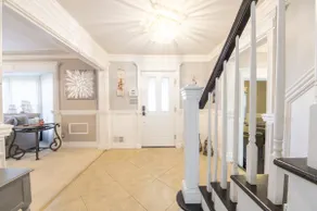 Spacious Home with Theater - Image 3