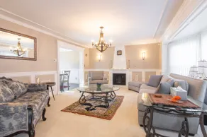 Spacious Home with Theater - Image 5