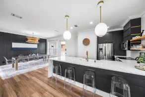 Big Blue Crab | Sleeps 20 | 4 King ensuites | 7BR - Image 2