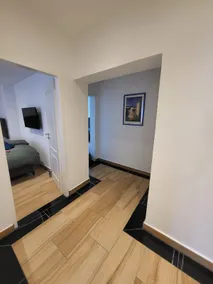 4 separate beds, 2 rooms - Image 4