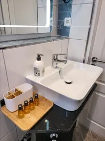 4 separate beds, 2 rooms - Image 5