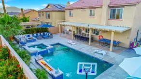Gameroom, outdoor games, lots of fun for everyone - Image 3