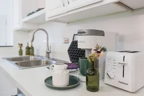 2 Bed Near City Hotspots & Transient Workers' Hub - Image 2