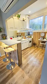 PH apartment in Martinez - Image 3
