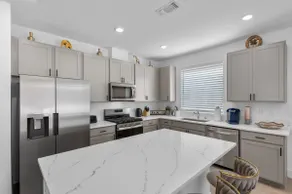 Exclusive *LUXstay* Style & Cozy 5beds/3baths LOVE - Image 3
