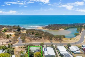 Beach Shack by the Sea Innes Park - Image 2