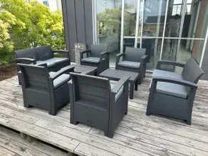 One building/Maximum 12 guests/Free BBQ equipment/Spacious wooden deck/Jacuzzi - Image 3
