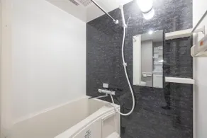 Stylish designer property/Wi-Fi available/201 - Image 5