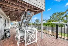 Hillcrest House - A Poolside Retreat on the Coast - Image 3