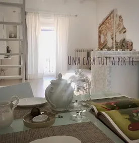 Bright frescoed attic in the city center, parking free! Brescia - Image 4