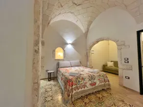 Grotta Divina - Large Family House in Ostuni Center - Image 2