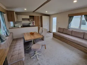 3 Bedroom West Sands - Near Park - Pet Friendly - Image 4