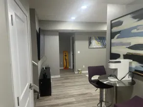 Royal 2-Bedroom Basement Suite - Image 4